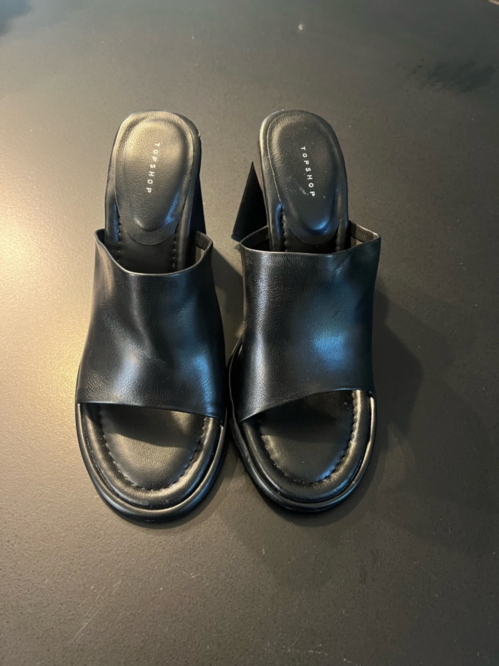 TOPSHOP Black Slide-On Leather Mule Sandals Size 7 NEW